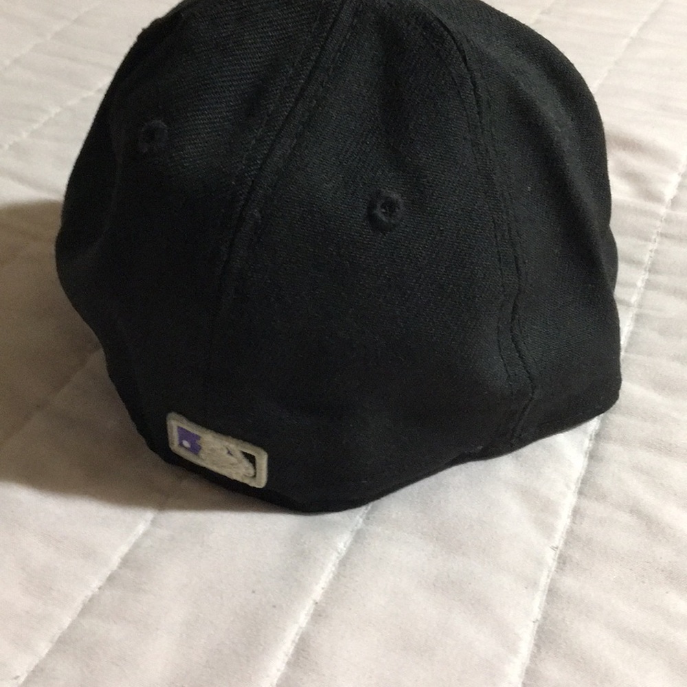 Hat - Picture 3 of 4